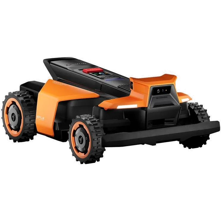 Robot rasaerba commerciale Navimow Terranox arancione e nero, visto di tre quarti